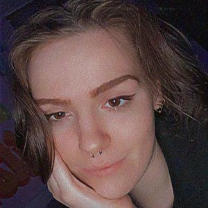 Meet your Posher, Annie